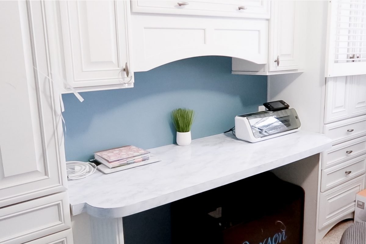 DIY Marble Countertops Using Contact Paper via SlayAtHomeMother.com