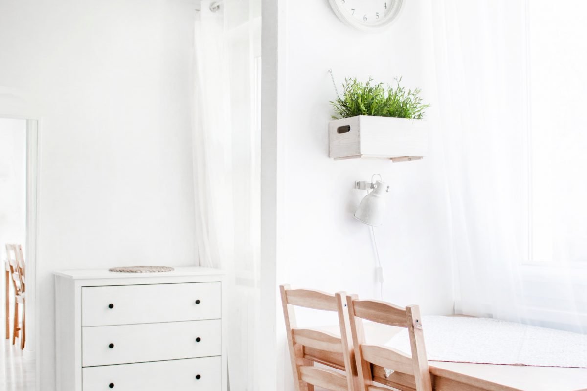 Minimalism And Motherhood: 3 Places You Need To Declutter To Make It Work