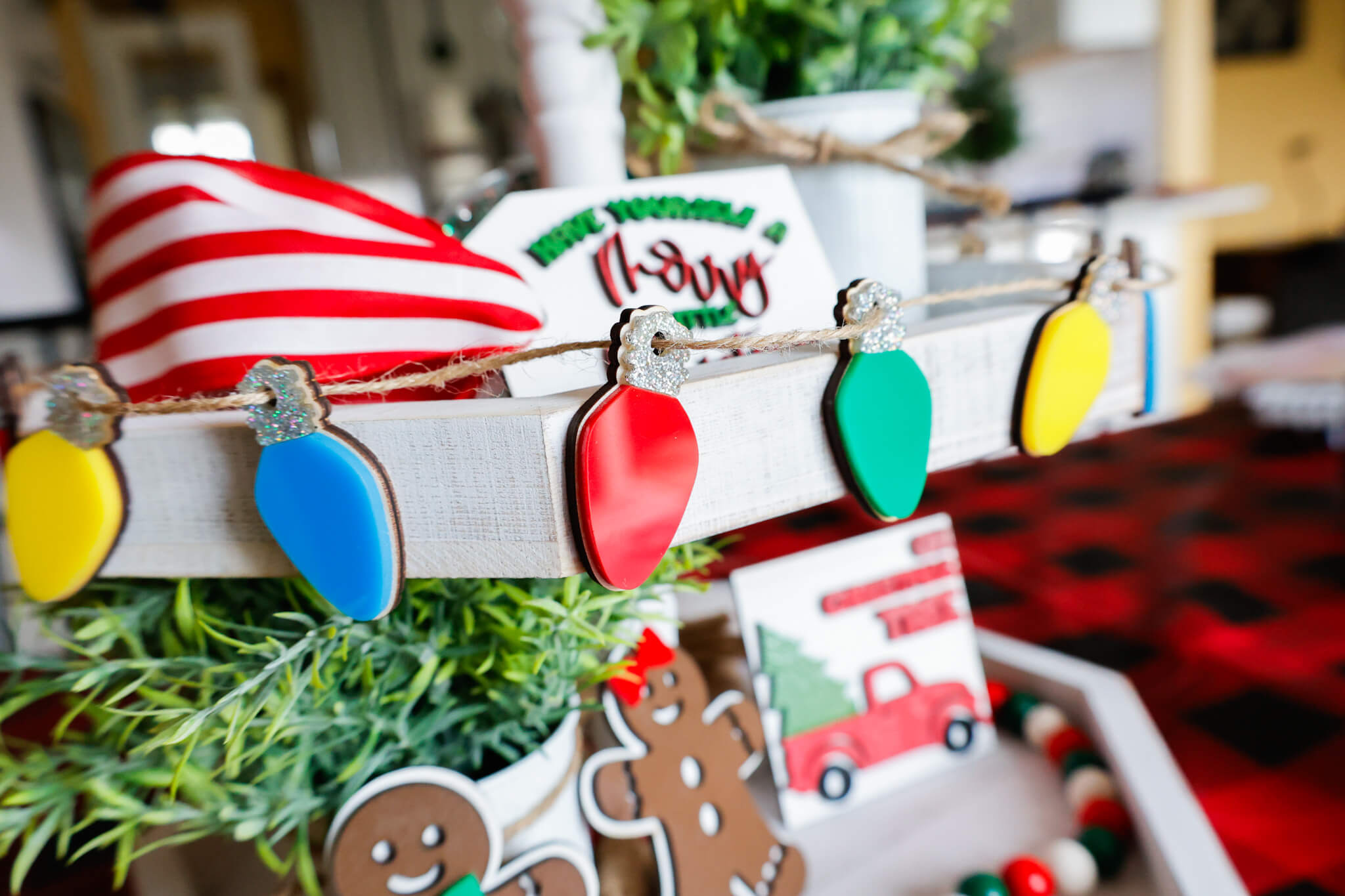 DIY Garland: Christmas Lights SVG